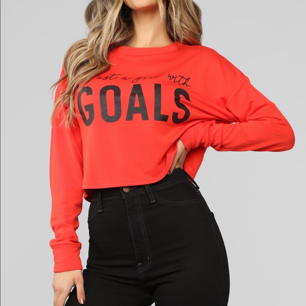 red long sleeve crop top